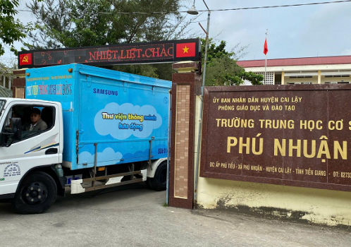 Chuyến xe Thư viện thông minh lưu động ngày 17/04/2025 tại Trường THCS Phú Nhuận, huyện Cai Lậy